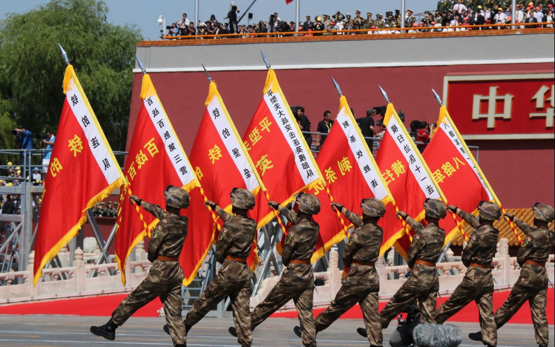 攻守兼备的球队，实现逆袭夺得胜利，攻守兼备吧
