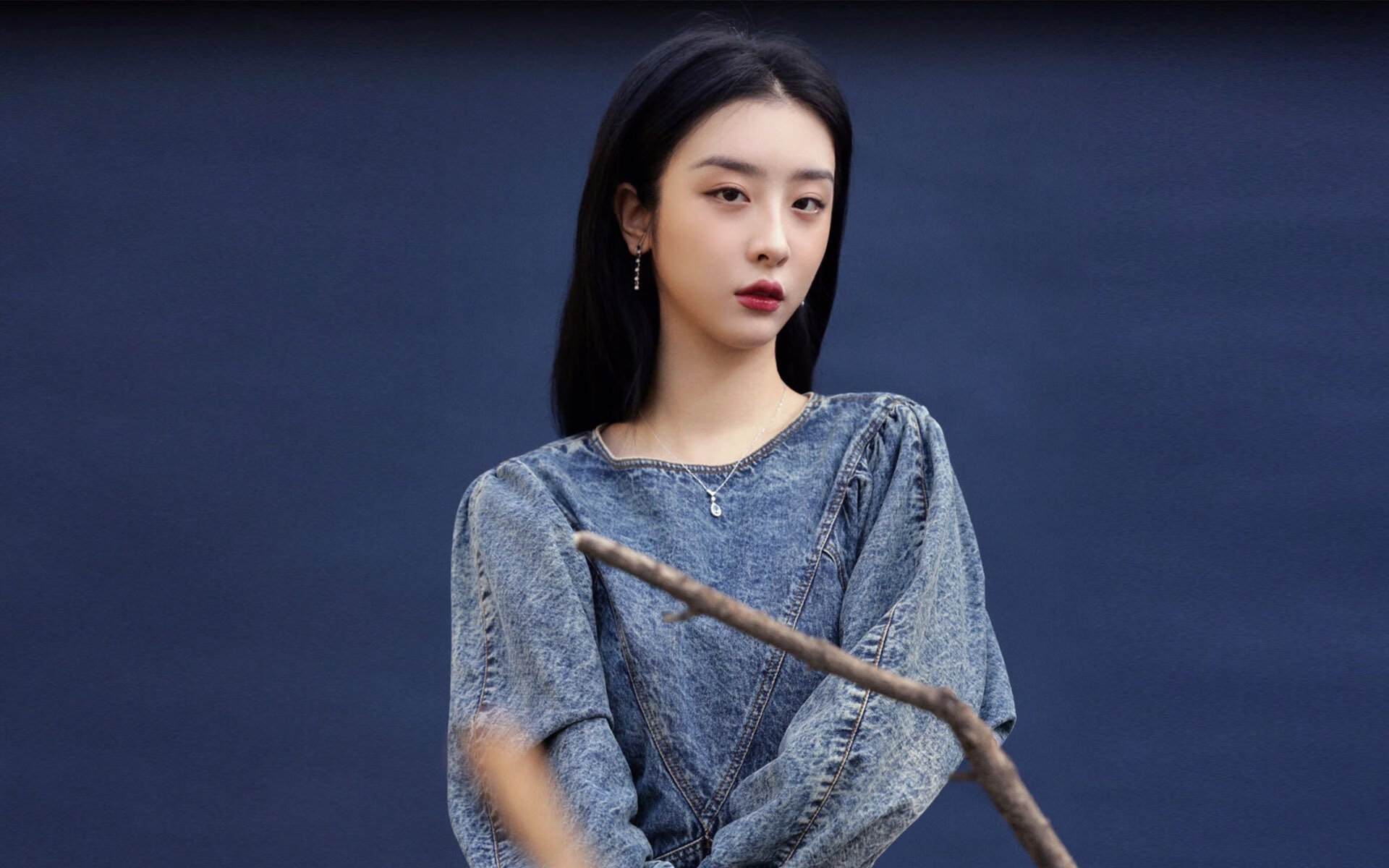 华体会登录入口-林肯城防线筑起铜墙铁壁，红白军团欲晋级季后赛，林肯红色