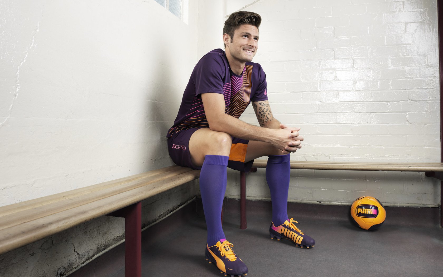 典范“团队合作”在欧冠的完美展现，典范搭配